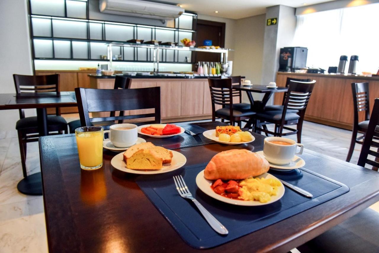 Days Inn By Wyndham Cascavel Cascavel  Bagian luar foto