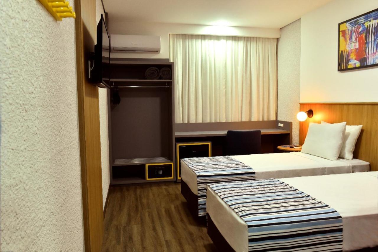 Days Inn By Wyndham Cascavel Cascavel  Bagian luar foto
