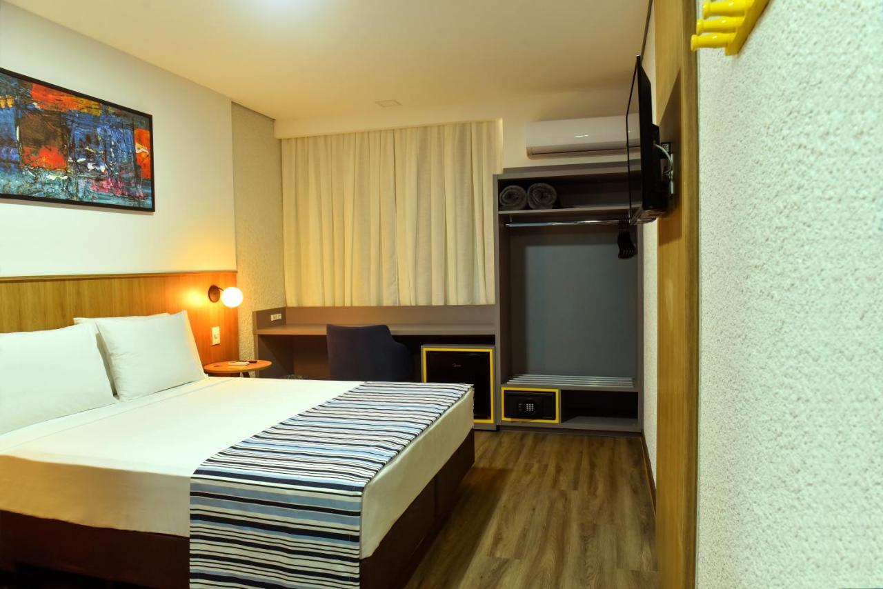 Days Inn By Wyndham Cascavel Cascavel  Bagian luar foto